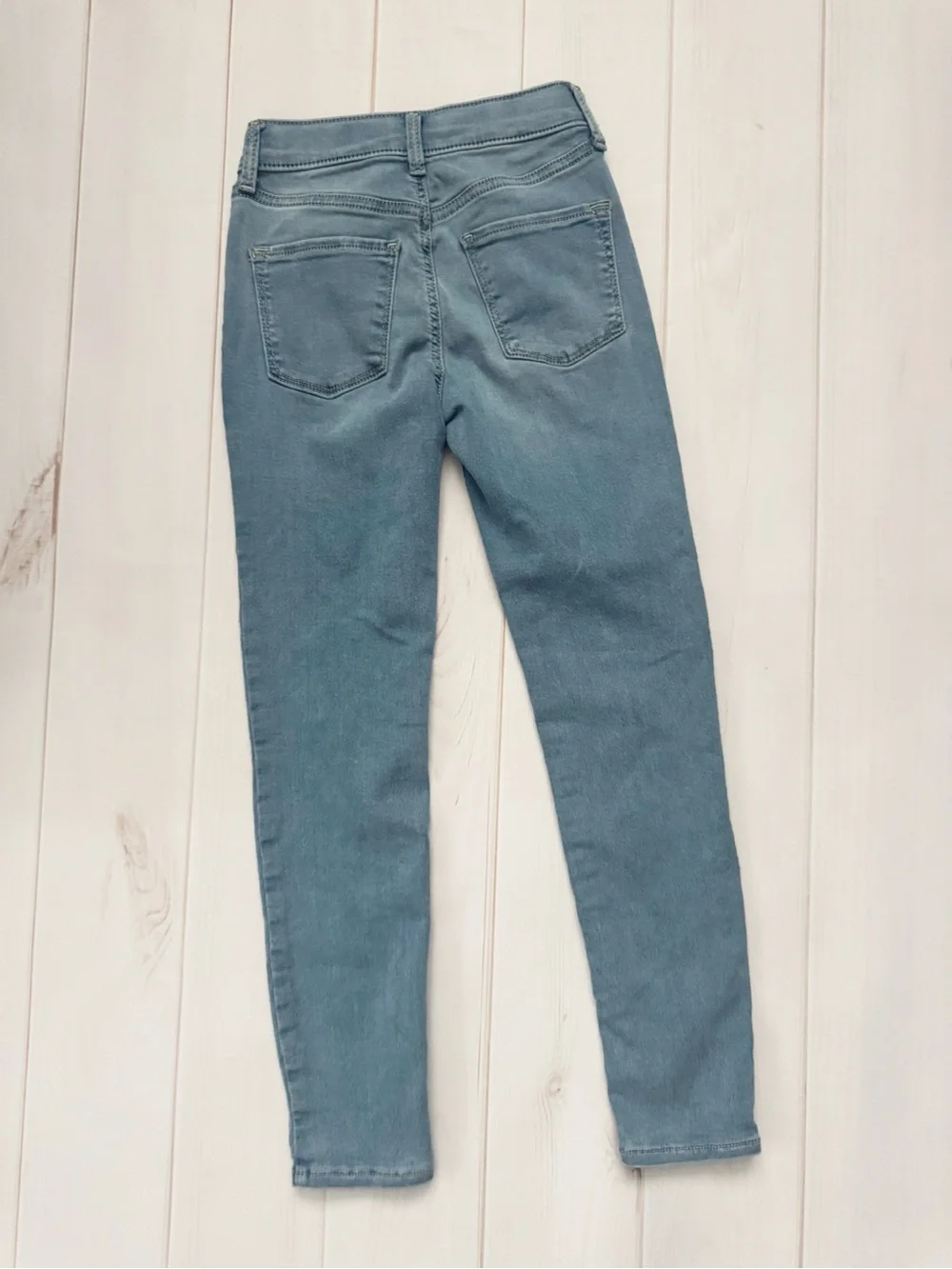 Old Navy High-Rise Rockstar Jeggings